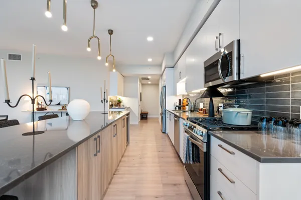 $2,438,144 | 1212 Demonbreun Street, Unit C2D (B), Nashville, TN 37203