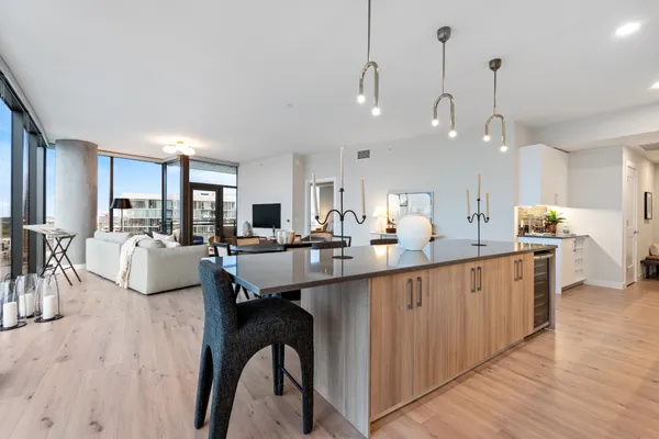 $2,438,144 | 1212 Demonbreun Street, Unit C2D (B), Nashville, TN 37203