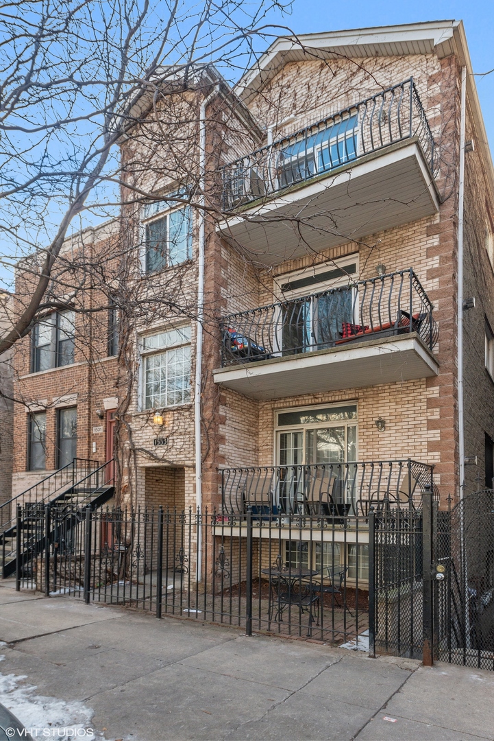 1533 West Thomas Street, Unit 3 Chicago, IL 60642 - Photo 1 of 18