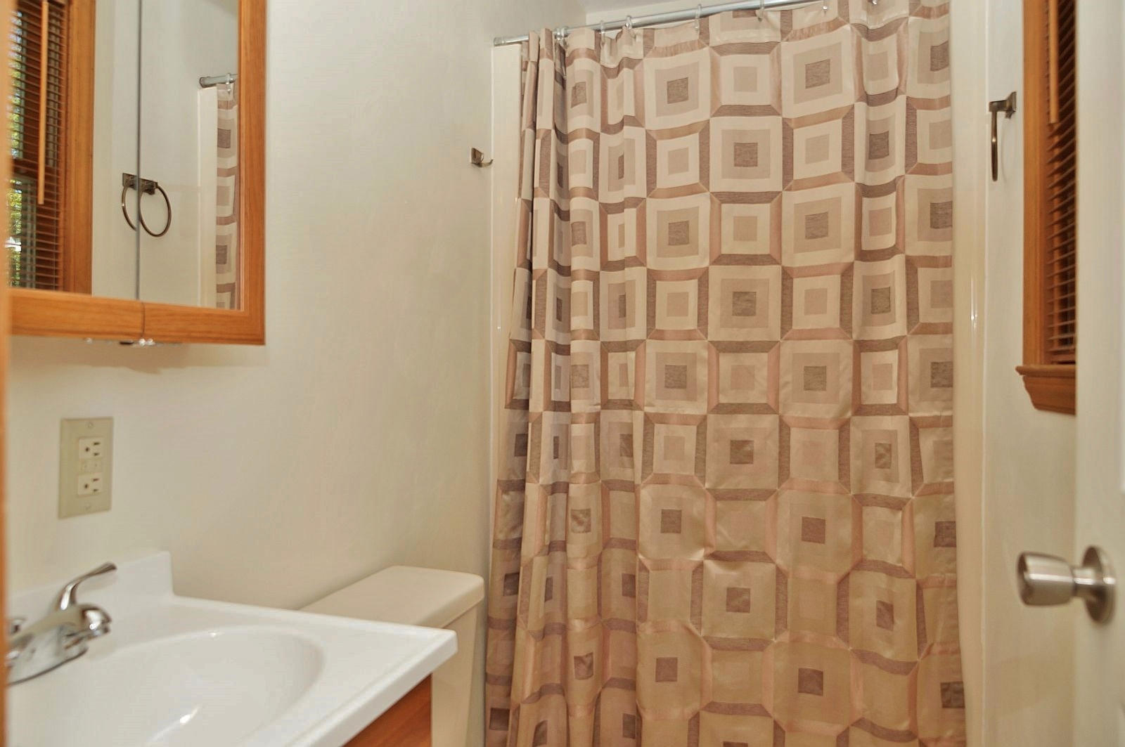 35 Oak Leaf Drive Blue Ridge, VA 24064 - Photo 17 of 36 a bathroom with a sink and a mirror