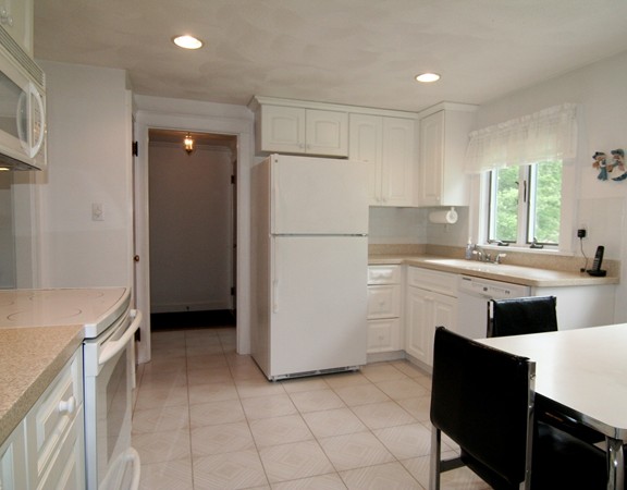 50 Parker Road Wakefield, MA 01880 - Photo 10 of 20 Gallery Image 10