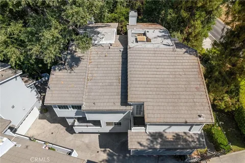 $819,000 | 23163 Mulholland Drive, Unit 6, Woodland Hills, CA 91364