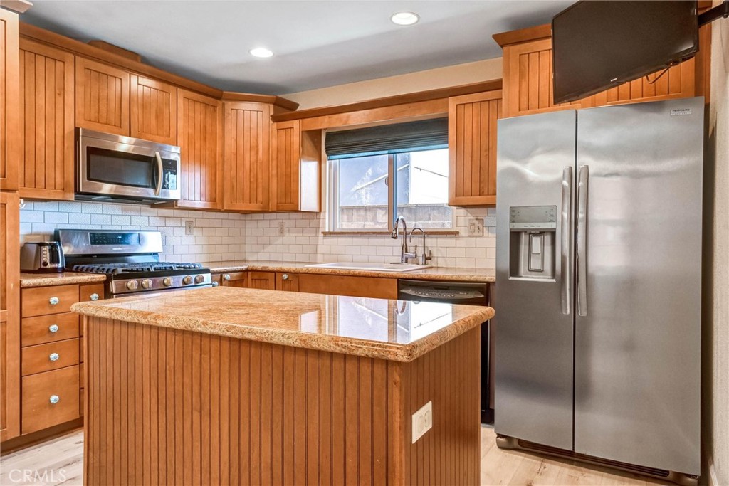 17111 Santa Rita Street Fountain Valley, CA 92708 - Photo 6 of 28 Kitchen
