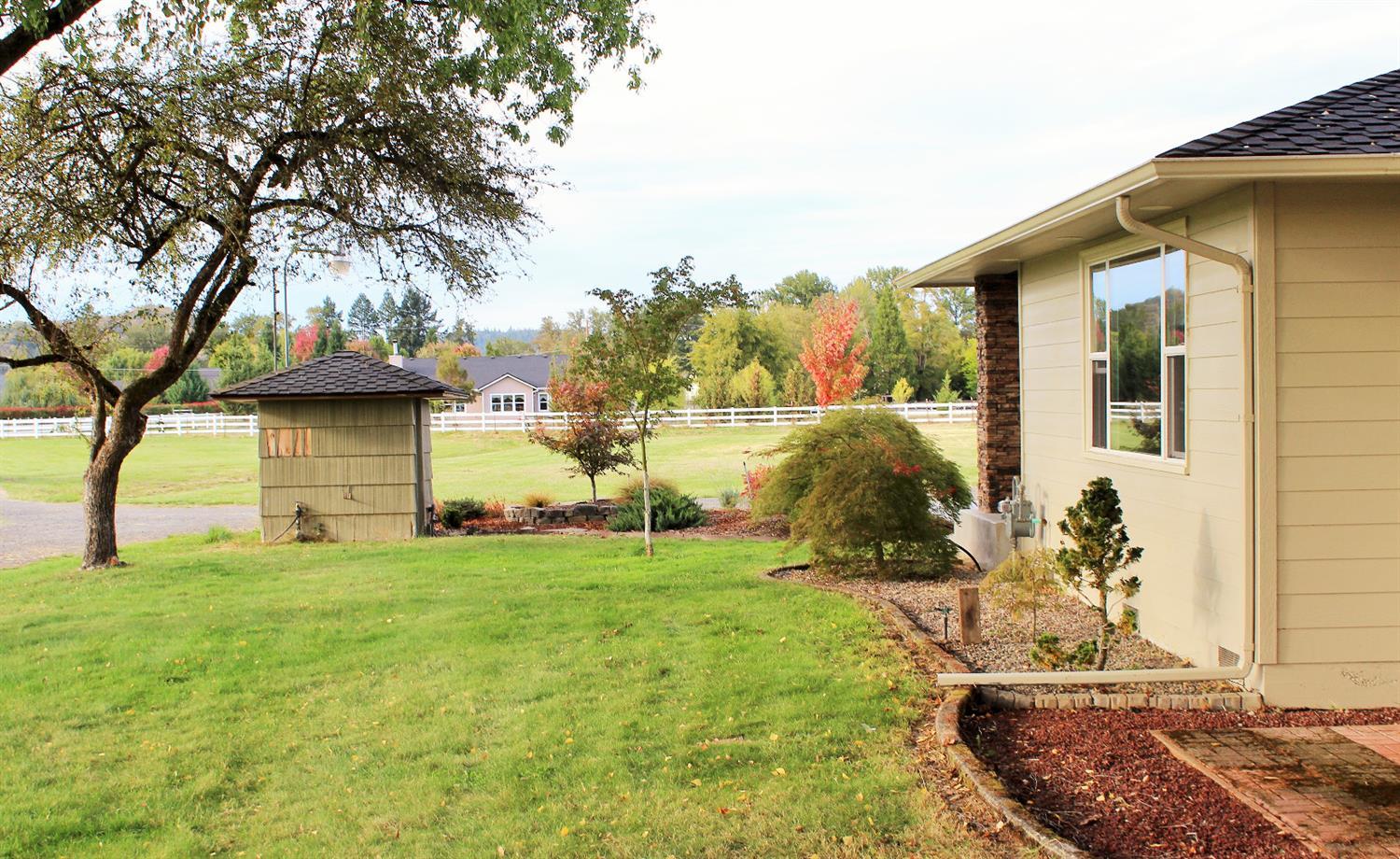 4327 Leonard Road Grants Pass, OR 97527 - Photo 21 of 26 Additional Photo