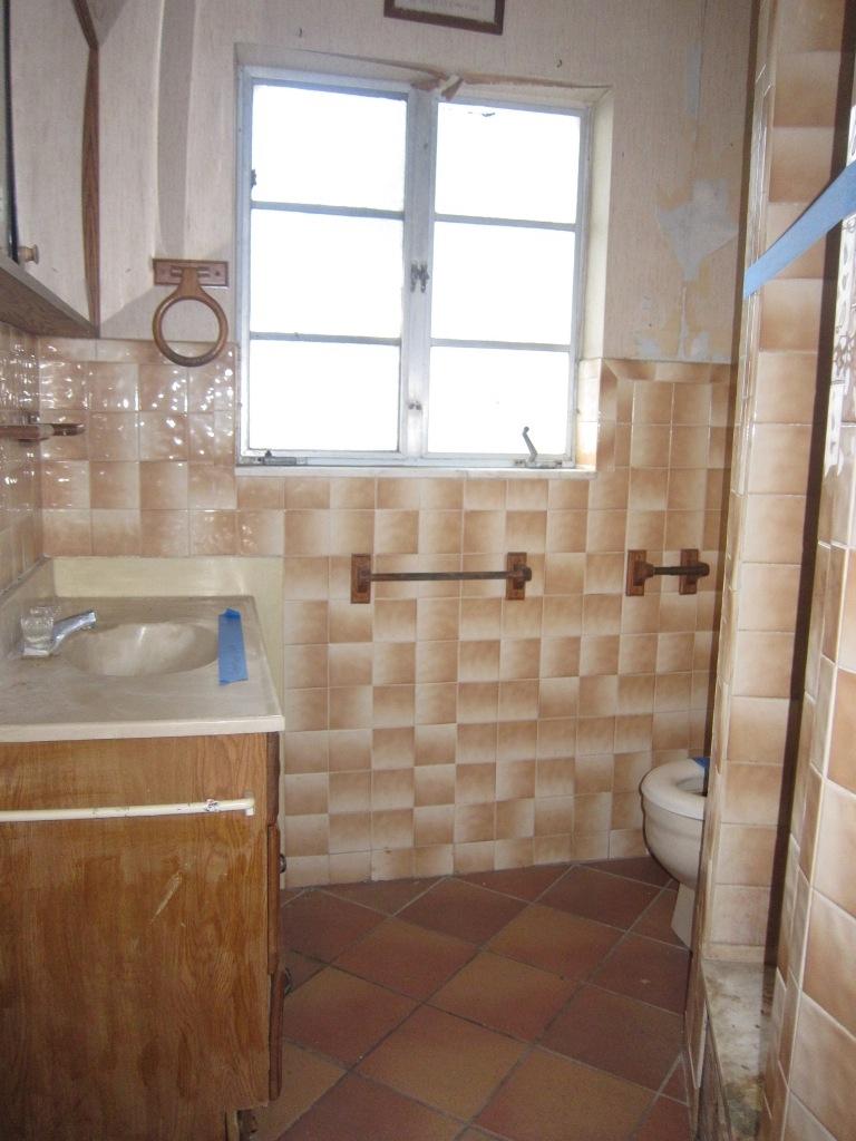 921 Rudolph Road Lake Worth, FL 33461 - Photo 7 of 10 Full Bath
