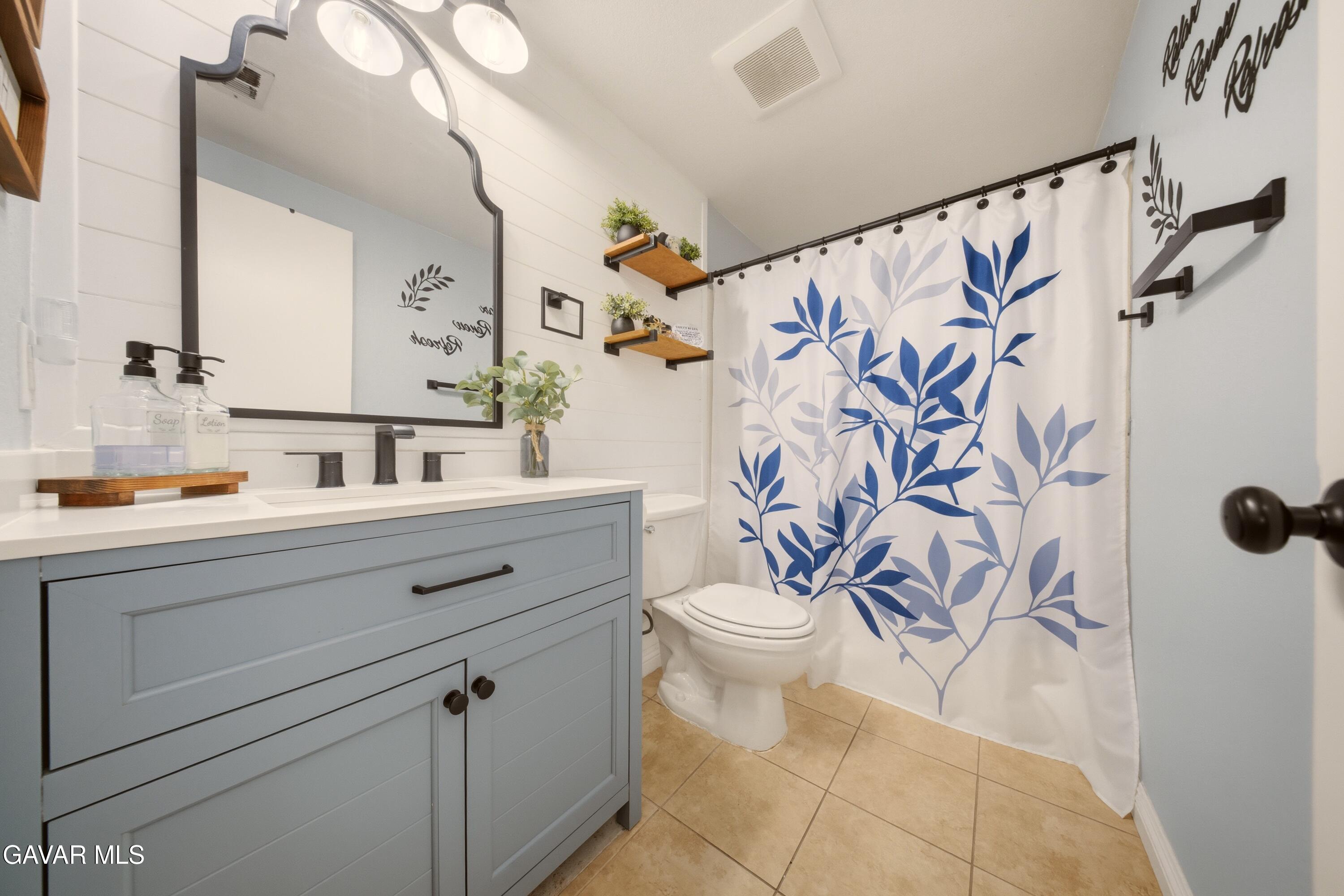 1011 Lightcap Street Lancaster, CA 93535 - Photo 8 of 12 10