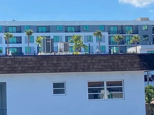 $1,500 | 2219 Polk Street, Unit 1B, Hollywood, FL 33020