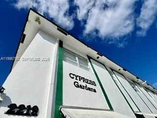 $1,500 | 2219 Polk Street, Unit 1B, Hollywood, FL 33020