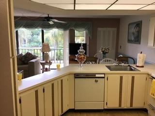 1605 Us Highway, Unit 201V5 Jupiter, FL 33477 - Photo 14 of 28 Kitchen