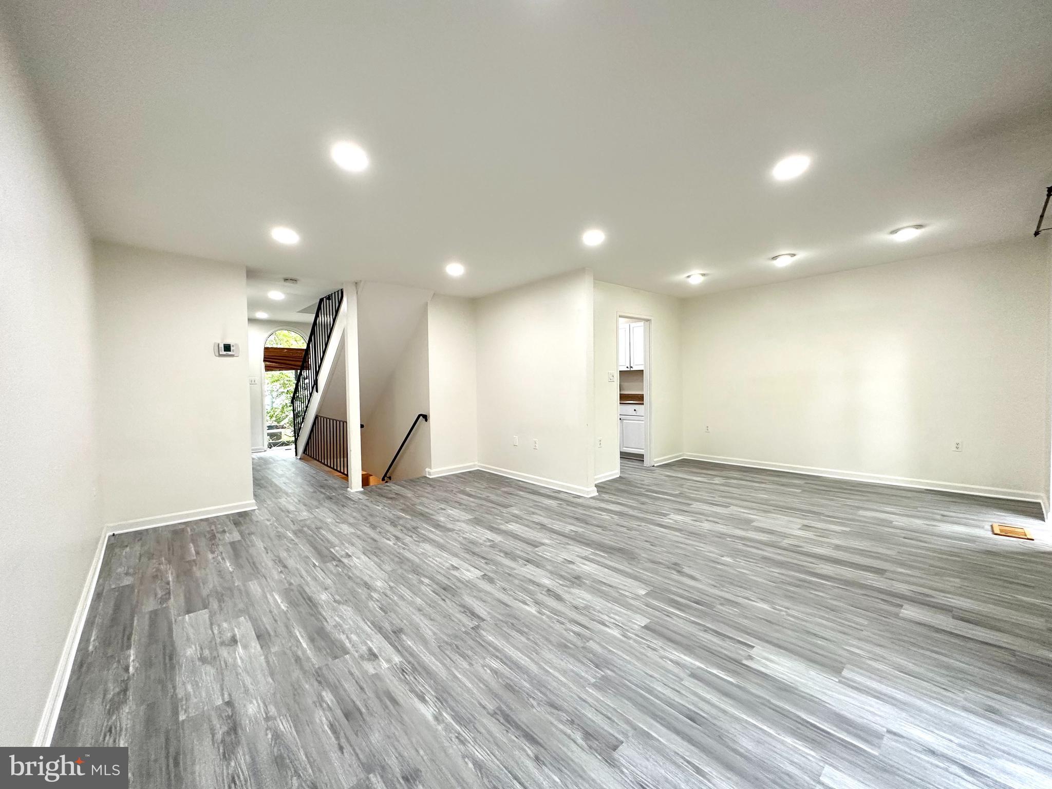 8119 Inverness Ridge Road Potomac, MD 20854 - Photo 11 of 42