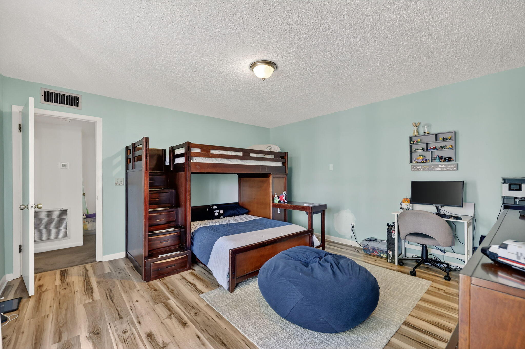 3860 Jefferson Street Stuart, FL 34997 - Photo 5 of 26 19-web-or-mls-3A5A6362