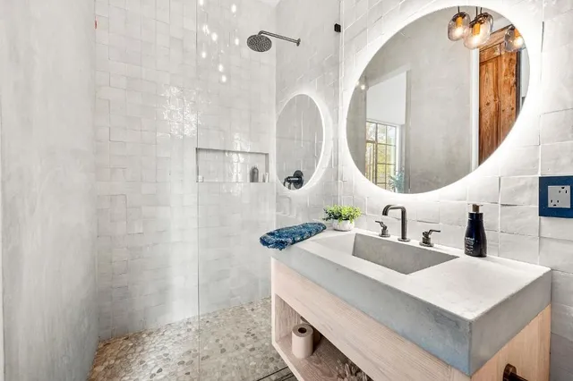 $7,500 | 1008 Albion Avenue Northeast, Atlanta, GA 30307