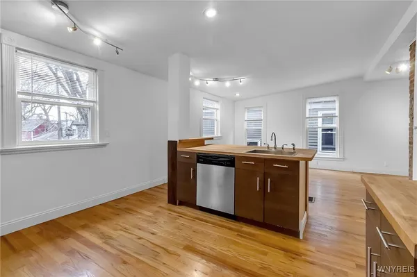 $2,300 | 575 Upper Auburn Avenue, Buffalo, NY 14222