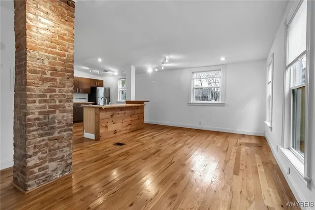 $2,300 | 575 Upper Auburn Avenue, Buffalo, NY 14222