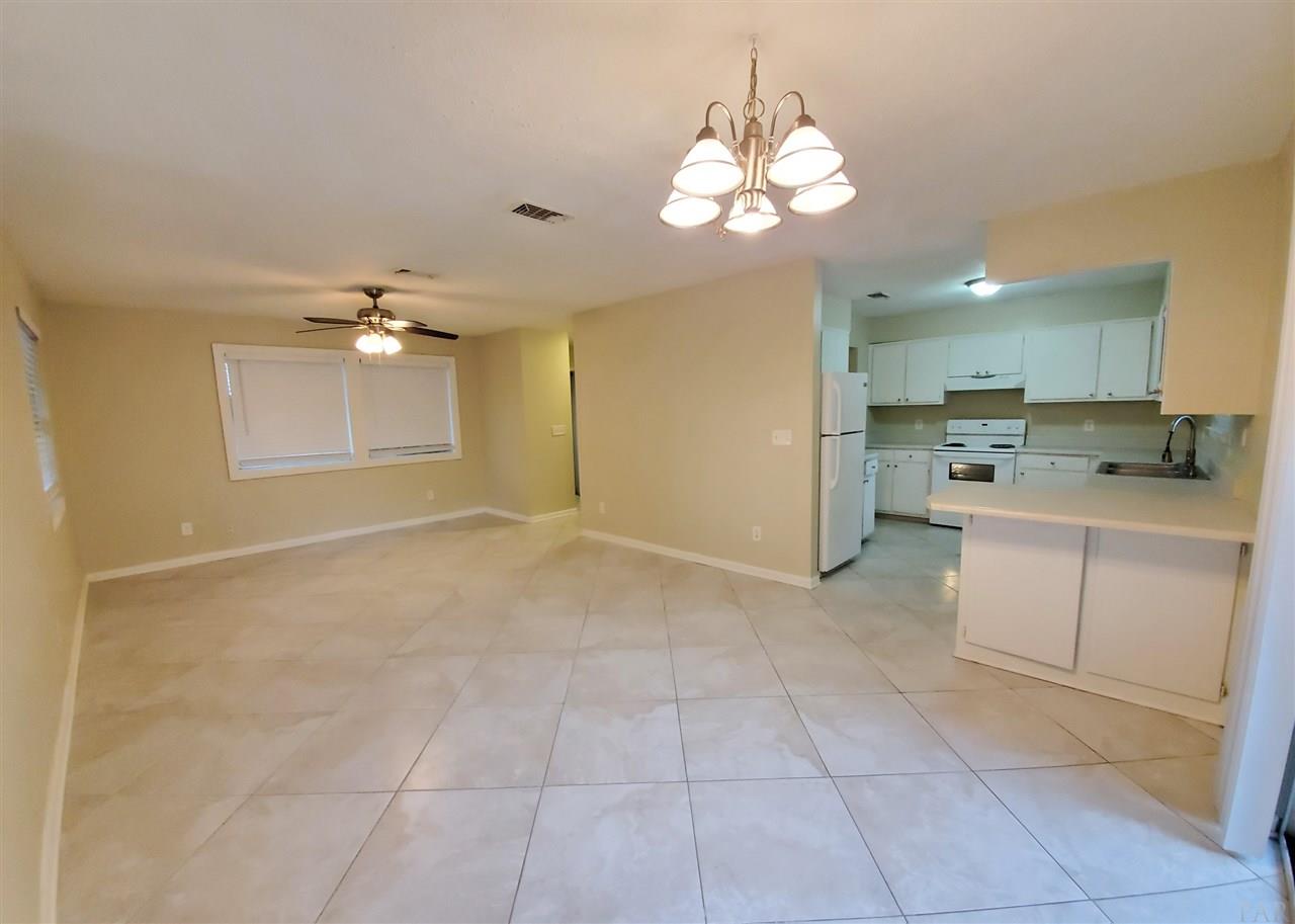5251 Sewell Road Milton, FL 32570 - Photo 10 of 27