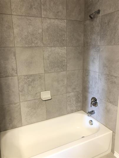 1727 Davidson Ranch Road Georgetown, TX 78626 - Photo 8 of 10 View of bathroom
