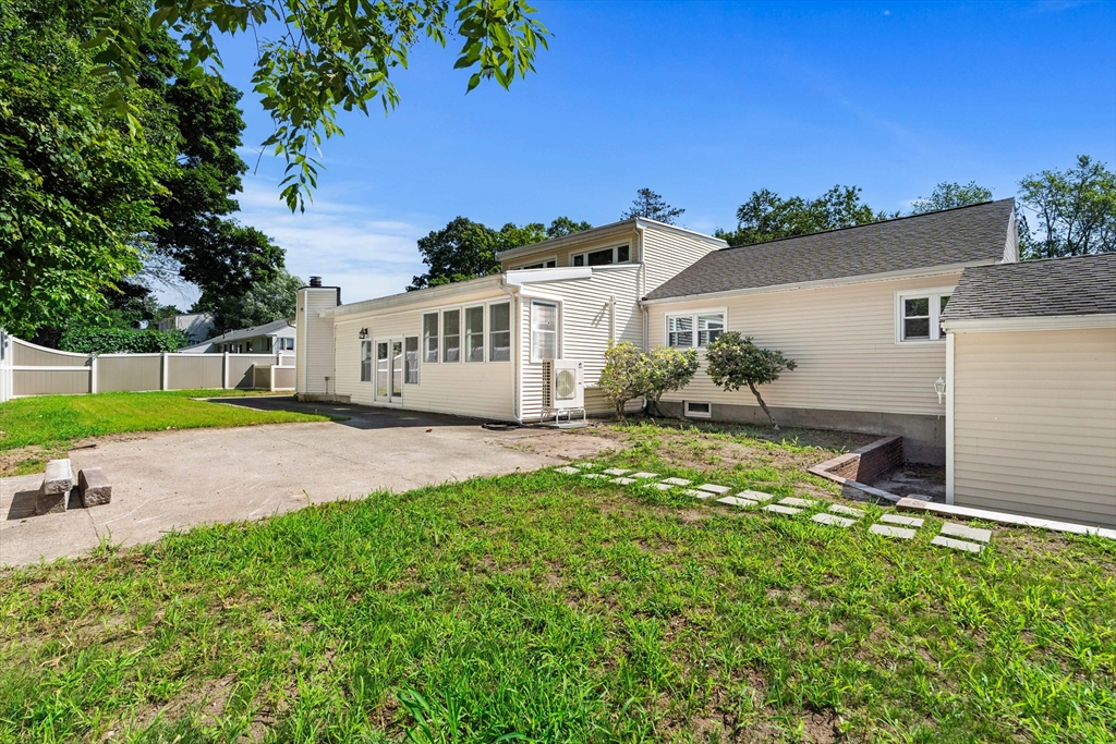173 Florence Road Lowell, MA 01851 - Photo 39 of 42