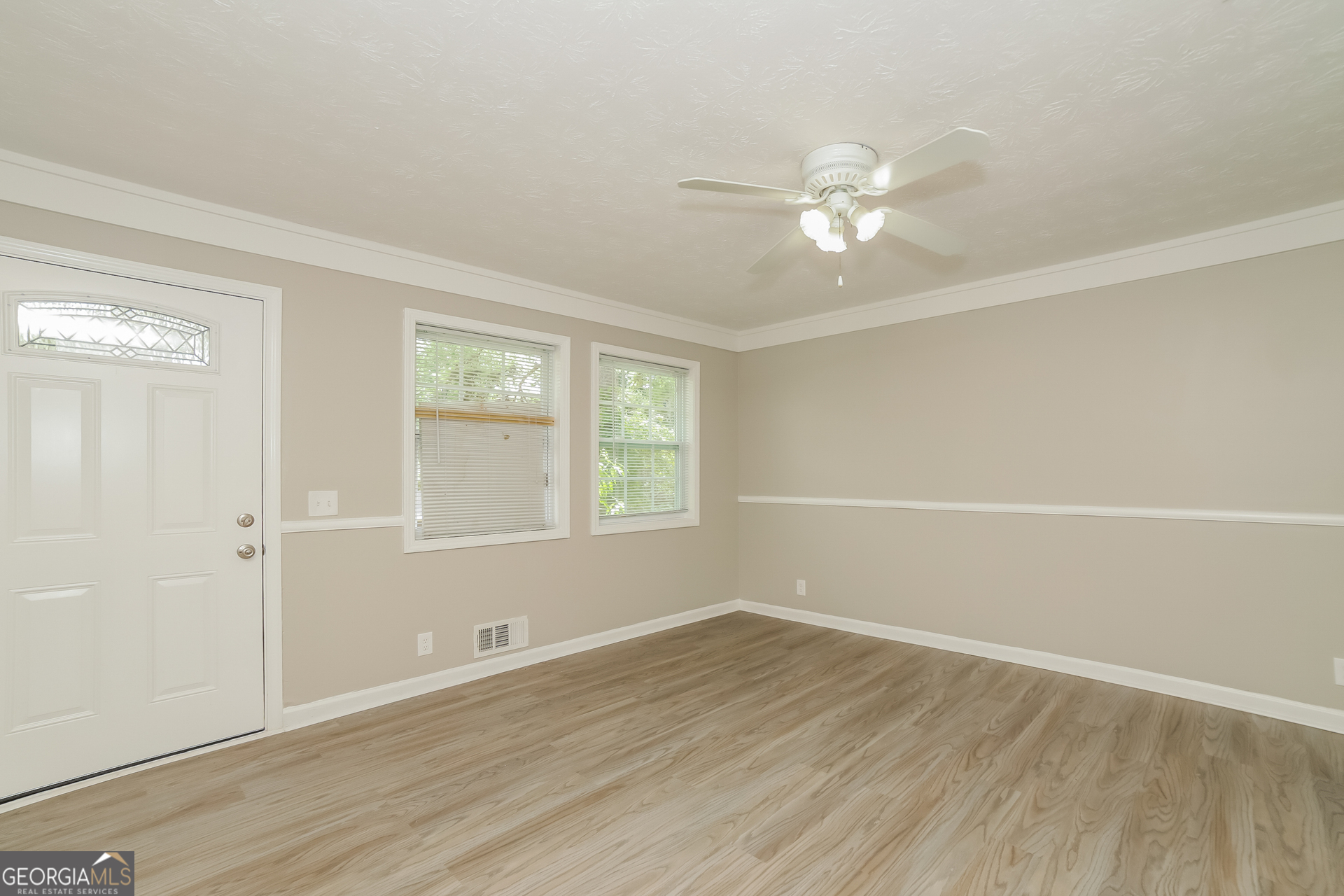 608 Upland Ridge Drive Northwest Conyers, GA 30012 - Photo 3 of 16