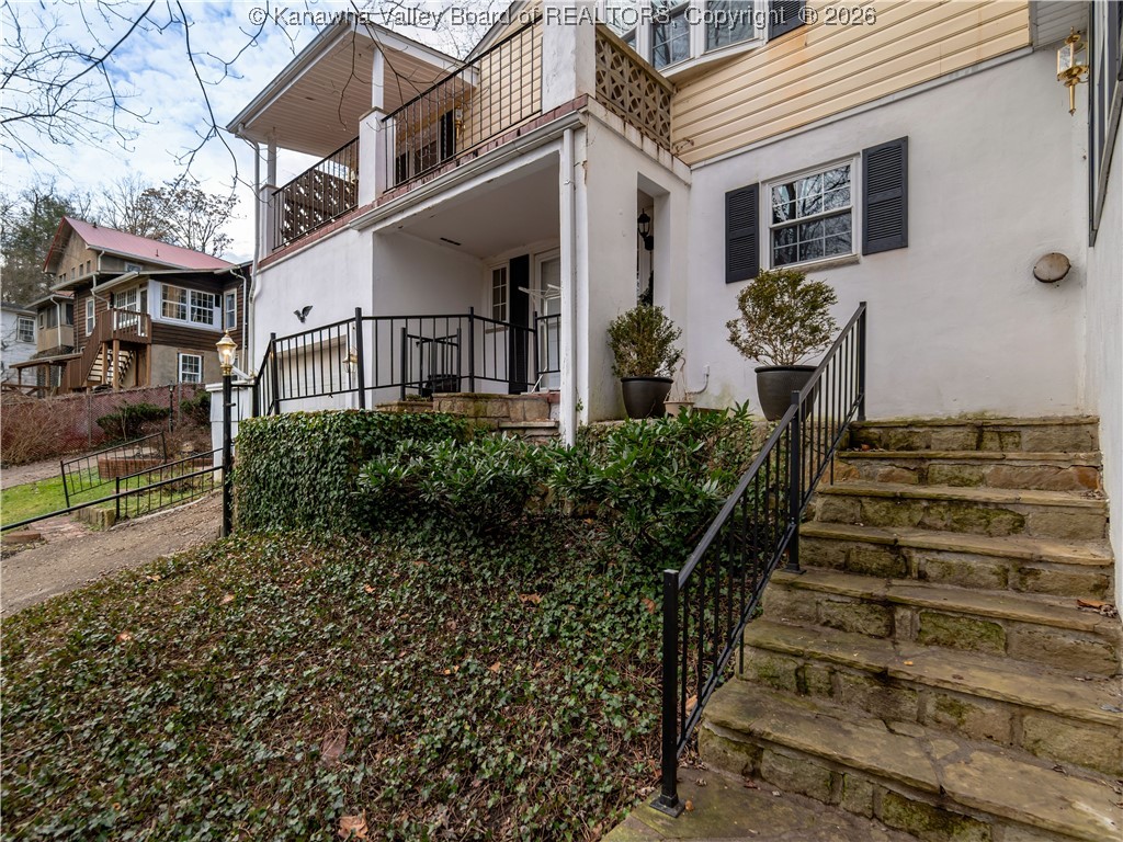 1010 Forest Road Charleston, WV 25314 - Photo 2 of 36 Gallery Image 2