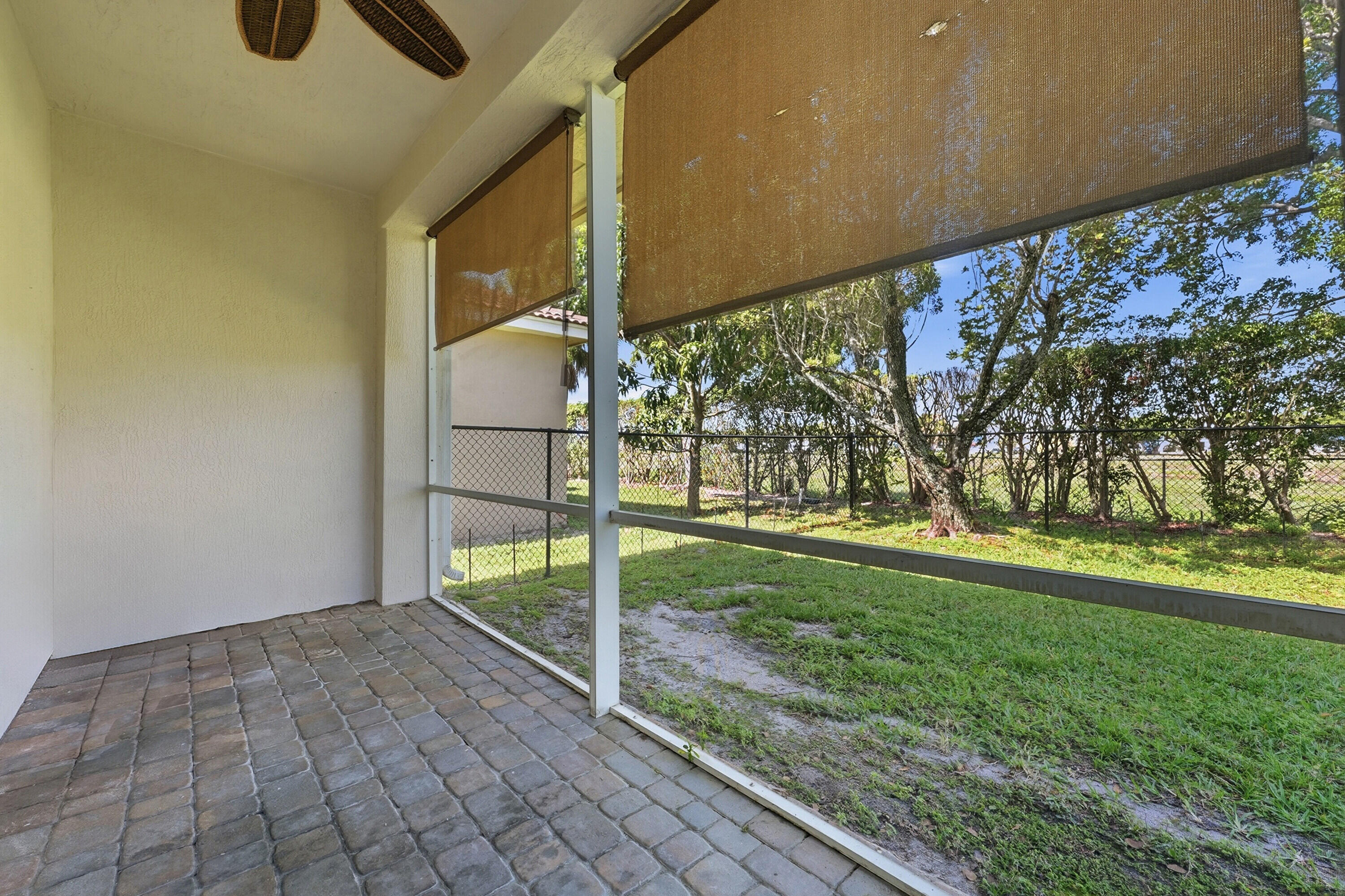 1275 Rose Gate Boulevard Riviera Beach, FL 33404 - Photo 37 of 45 37_dsc03499