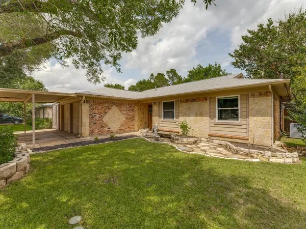 $274,900 | 309 Georgetown Drive, Everman, TX 76140