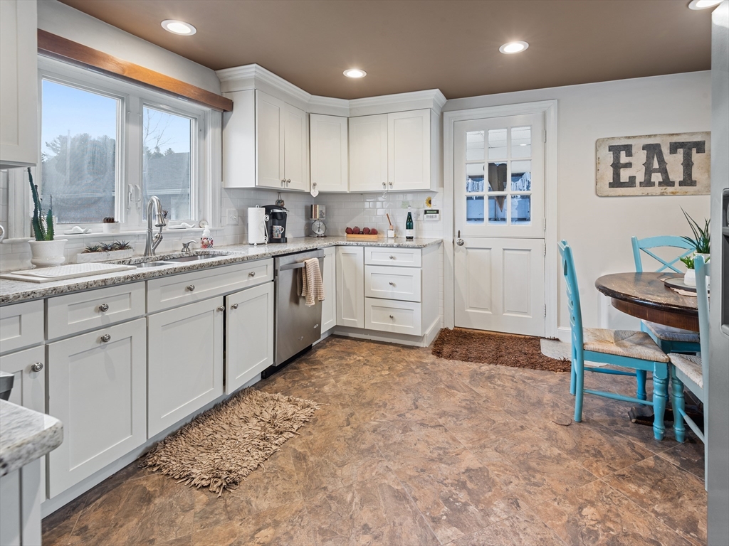 805 Farm Road Marlborough, MA 01752 - Photo 13 of 42 Gallery Image 13