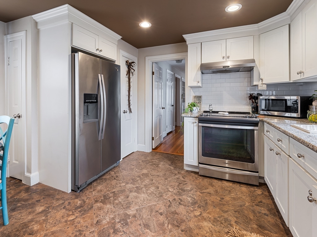 805 Farm Road Marlborough, MA 01752 - Photo 15 of 42 Gallery Image 15