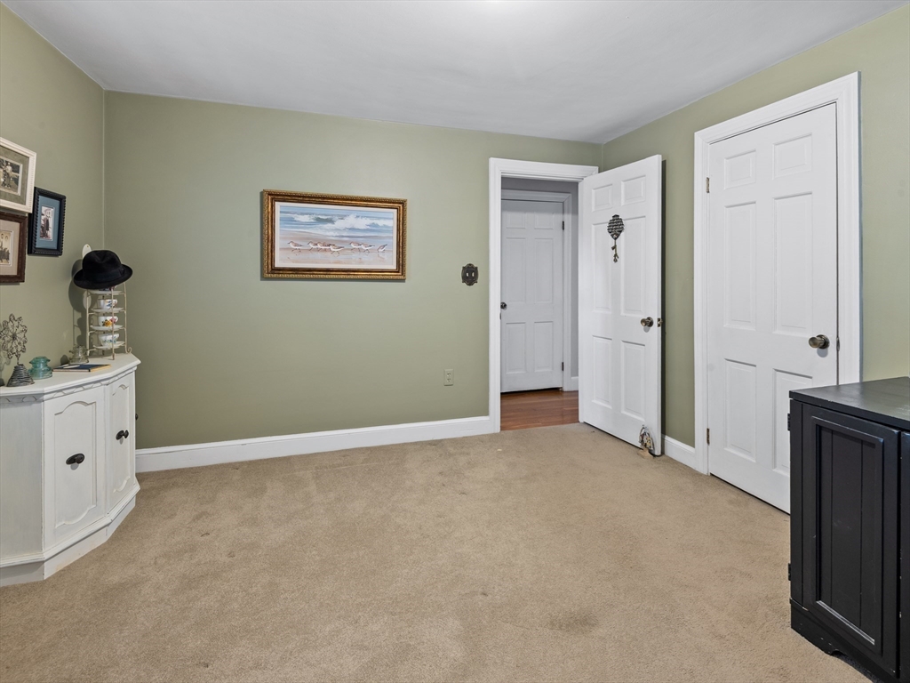 805 Farm Road Marlborough, MA 01752 - Photo 20 of 42 Gallery Image 20