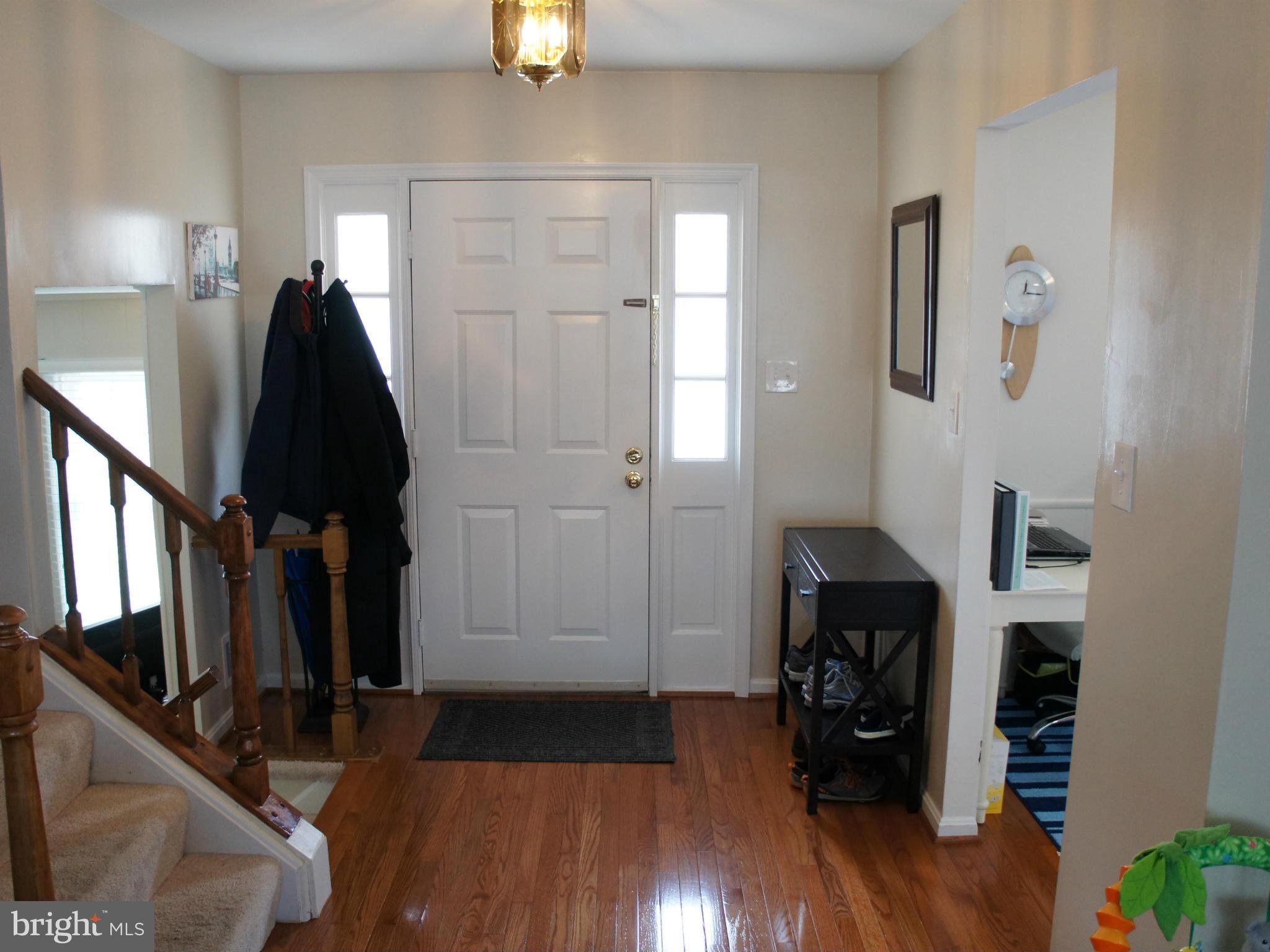 7912 Laural Valley Way Springfield, VA 22153 - Photo 12 of 30 Interior (General)