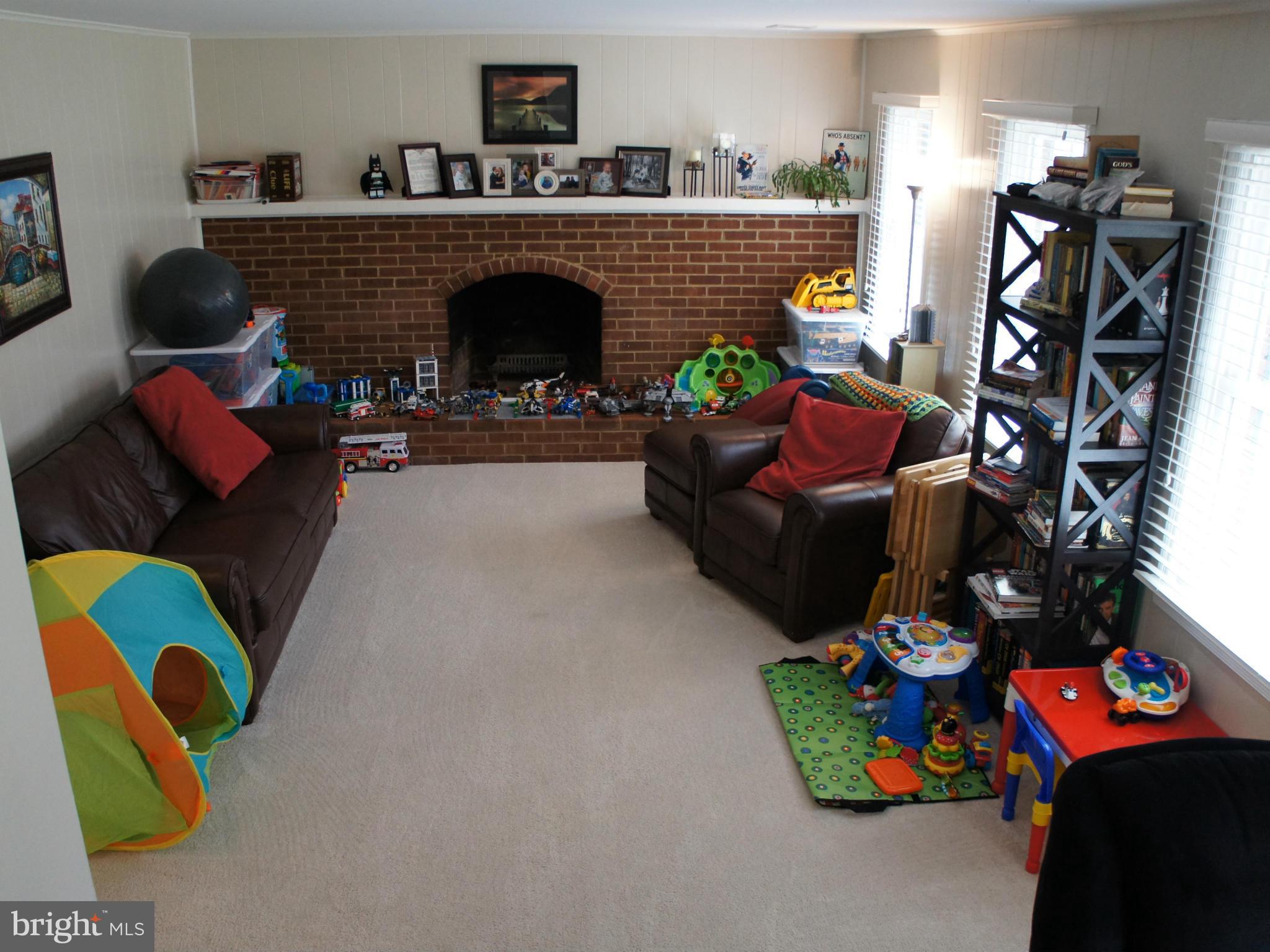 7912 Laural Valley Way Springfield, VA 22153 - Photo 13 of 30 Family Room