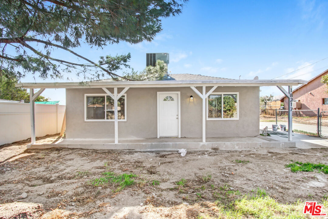 18217 Bohnert Avenue Rialto, CA 92377 - Photo 1 of 13 Gallery Image 1