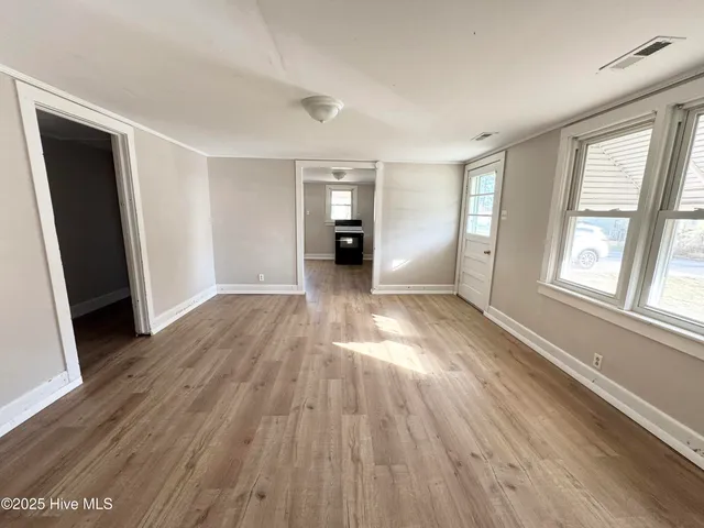 $1,417 | 1005 Parsonage Street, Elizabeth City, NC 27909