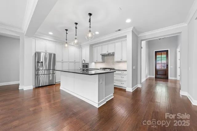 $1,249,000 | 15905 Robbins Green Drive, Cornelius, NC 28031