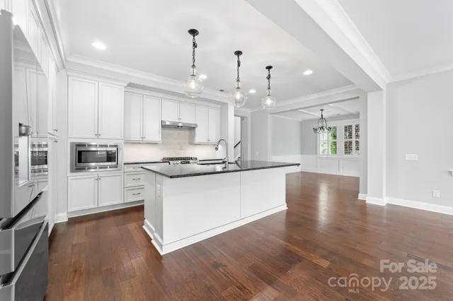 $1,249,000 | 15905 Robbins Green Drive, Cornelius, NC 28031