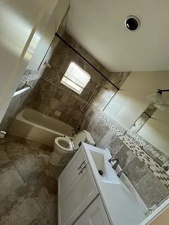 $3,500 | 2831 Northeast Savannah Road, Jensen Beach, FL 34957