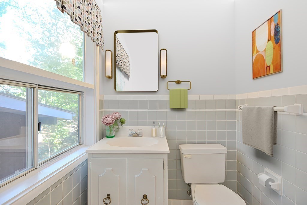 27 Country Corners Road Wayland, MA 01778 - Photo 29 of 42 Gallery Image 29