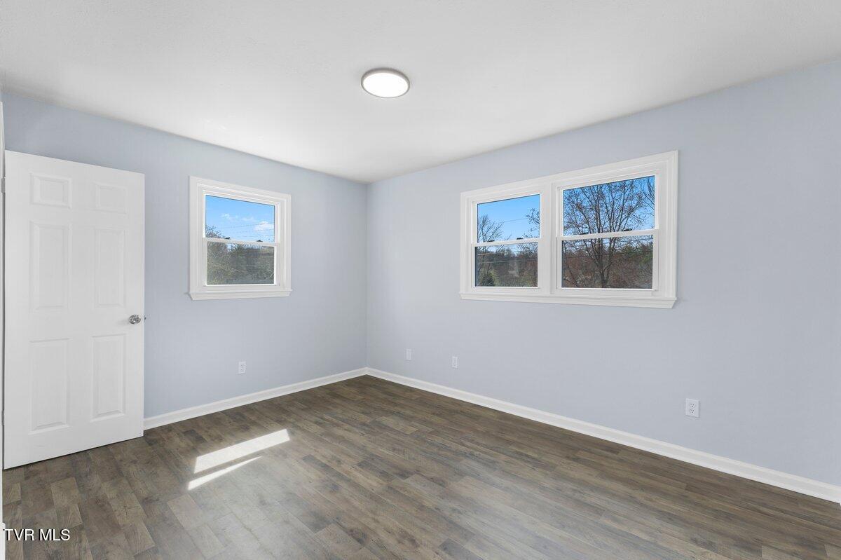 767 Powder Branch Road Elizabethton, TN 37643 - Photo 13 of 36 128A4640