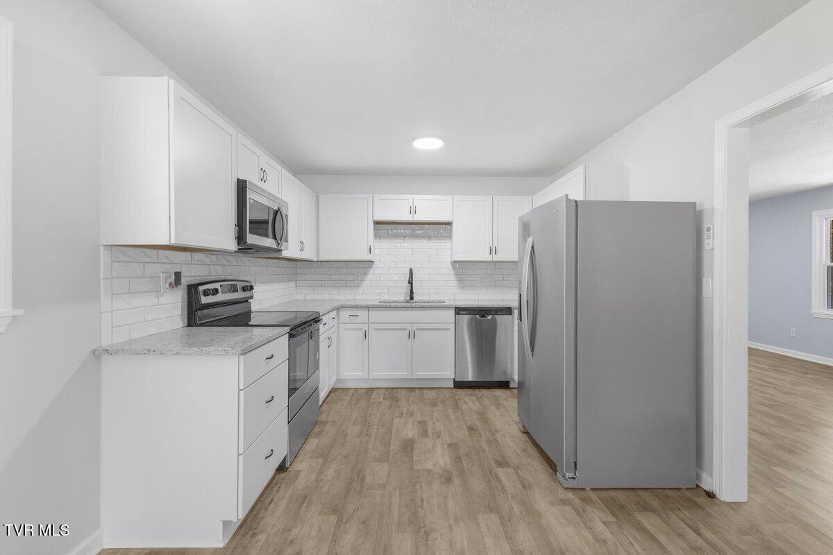 767 Powder Branch Road Elizabethton, TN 37643 - Photo 17 of 36 128A4666
