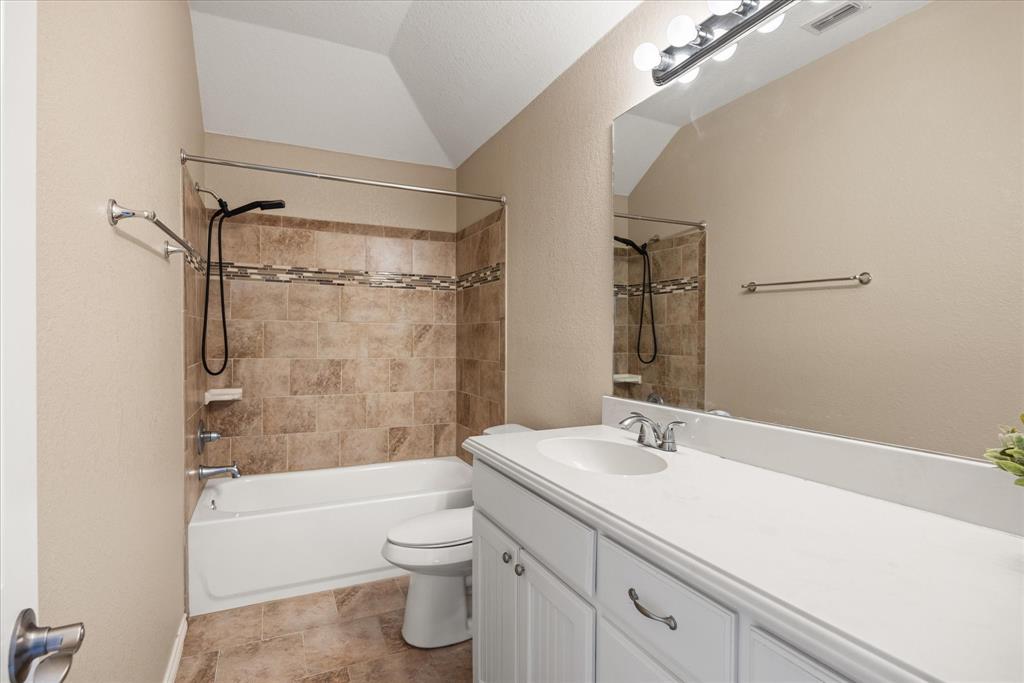 1813 Pioneer Road Granbury, TX 76049 - Photo 15 of 27