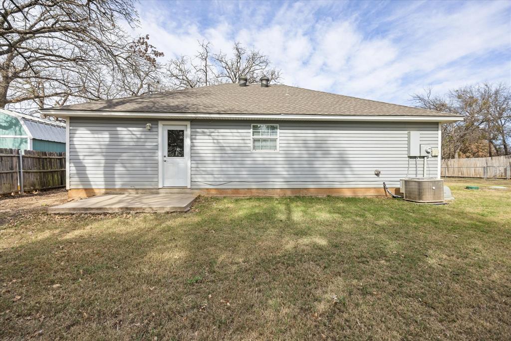 1813 Pioneer Road Granbury, TX 76049 - Photo 24 of 27