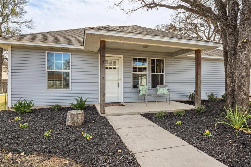 1813 Pioneer Road Granbury, TX 76049 - Photo 3 of 27