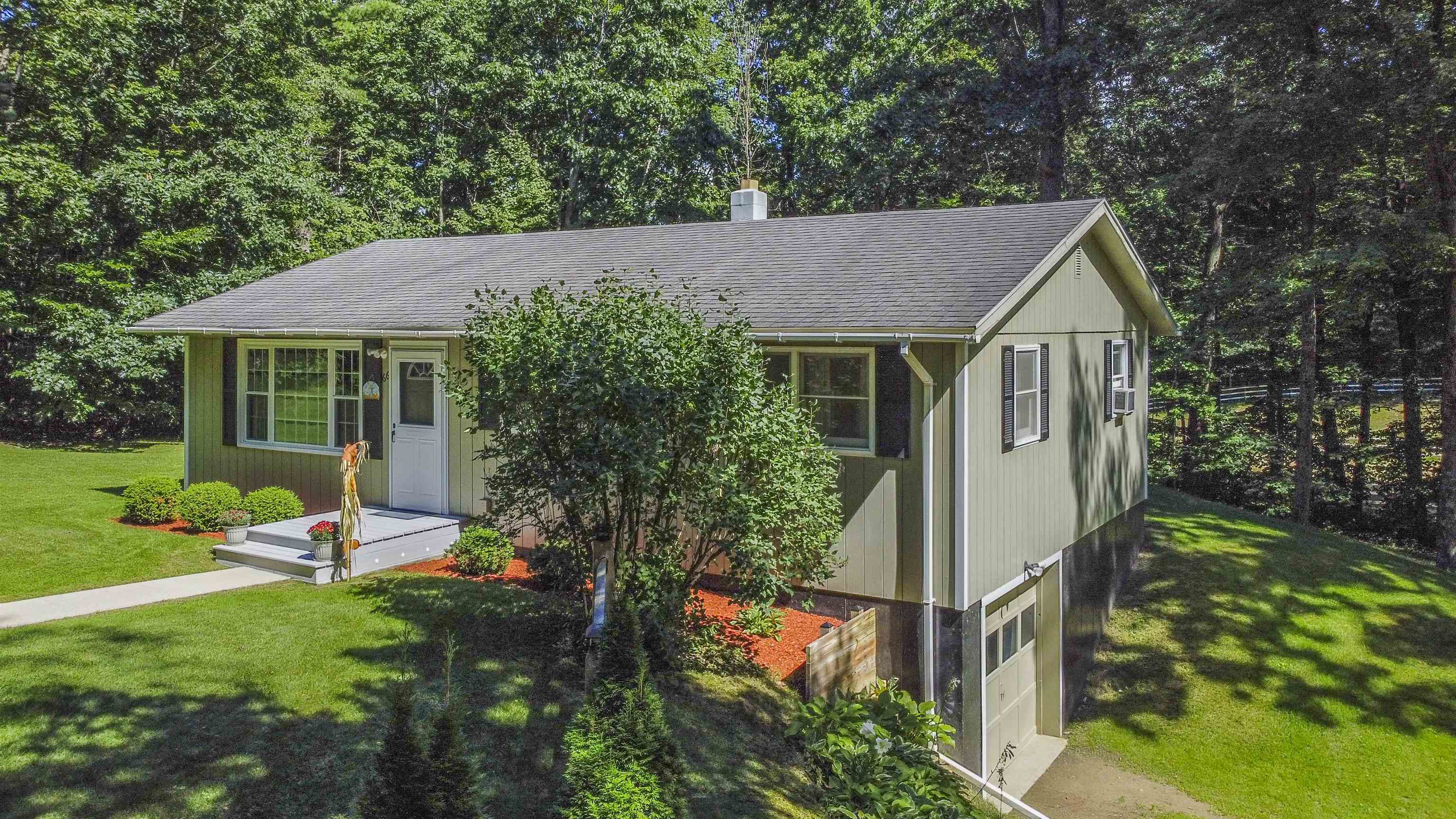 66 Pace Road Pownal, VT 05201 - Photo 4 of 40
