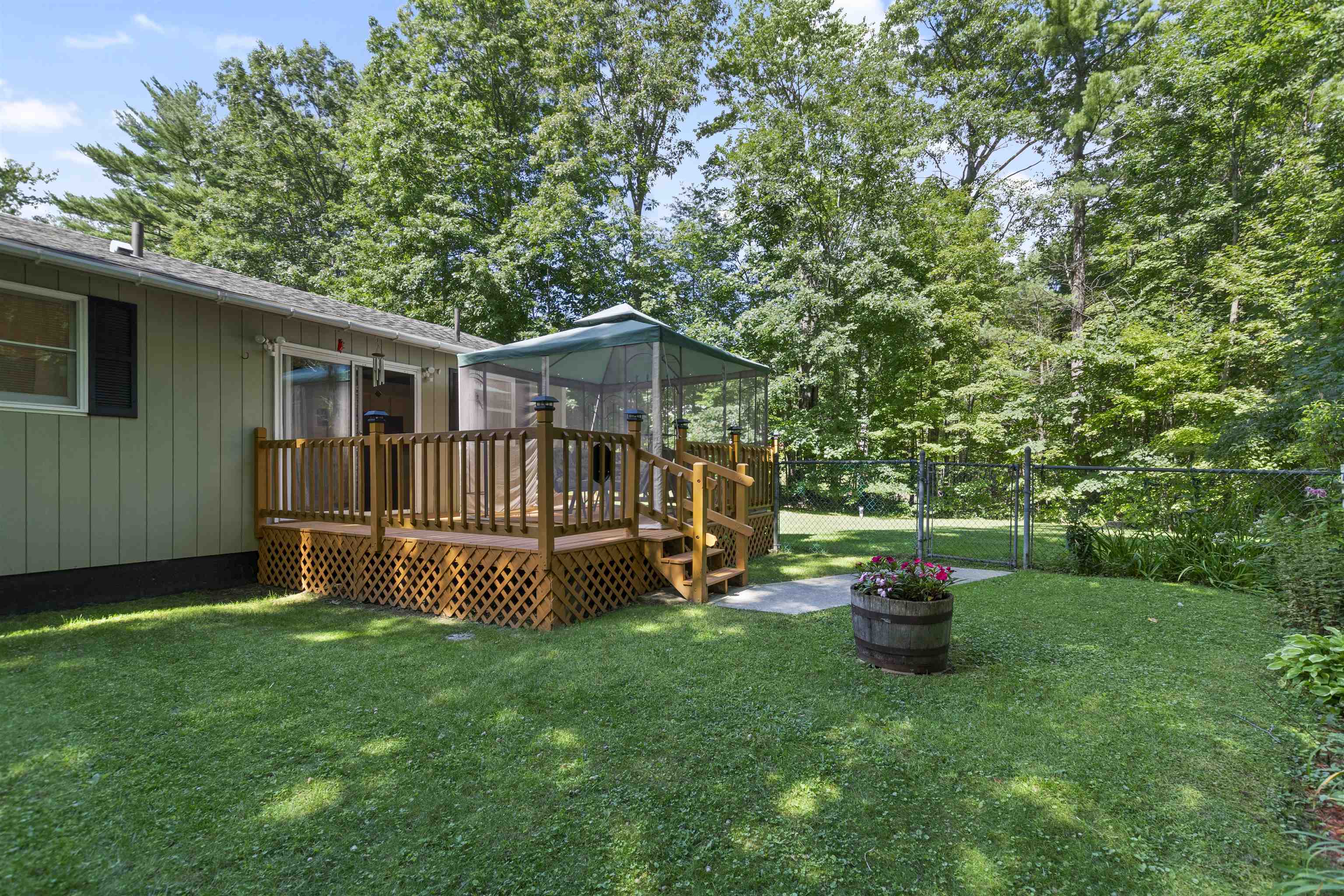 66 Pace Road Pownal, VT 05201 - Photo 8 of 40