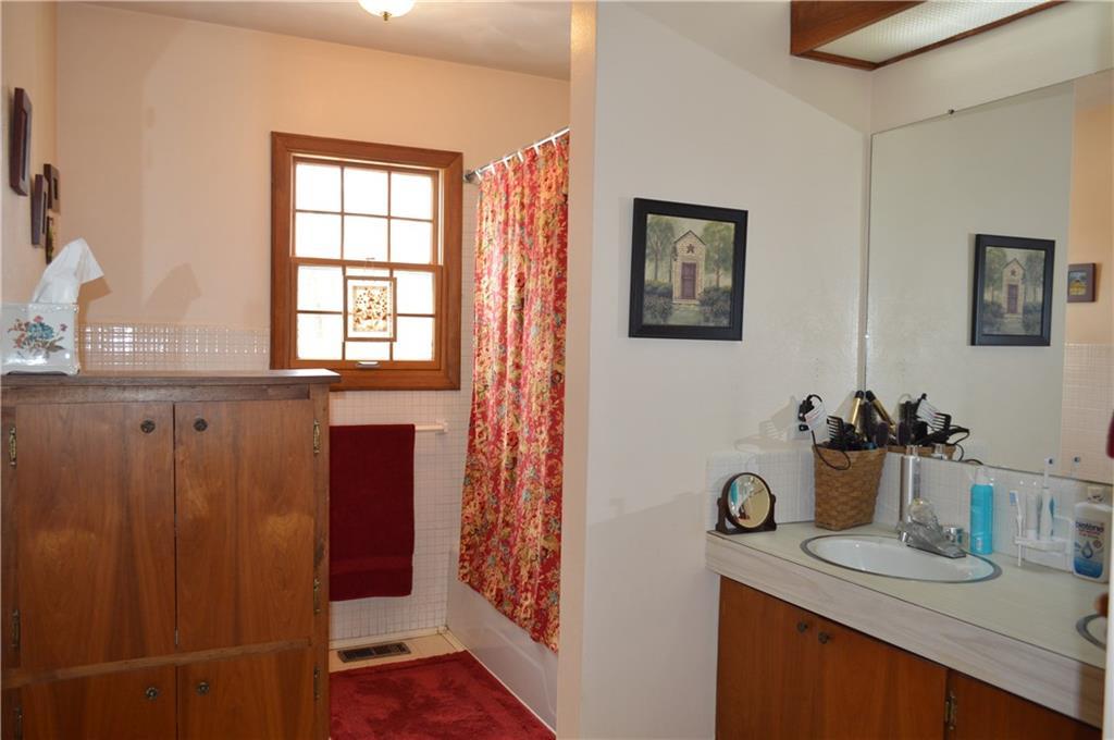 3643 Troy Road Springfield, OH 45504 - Photo 11 of 24