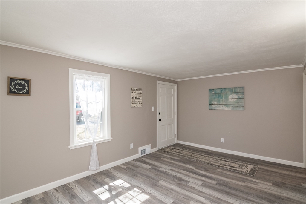 115 West Allen Ridge Road Springfield, MA 01118 - Photo 11 of 30 Gallery Image 11