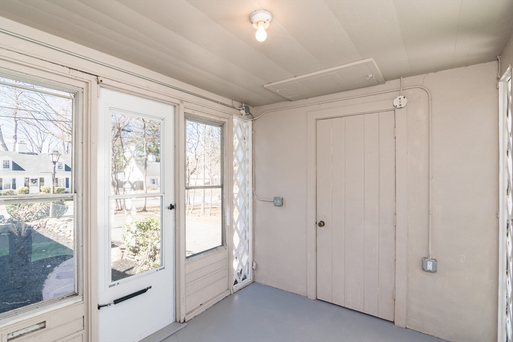 115 West Allen Ridge Road Springfield, MA 01118 - Photo 16 of 30 Gallery Image 16