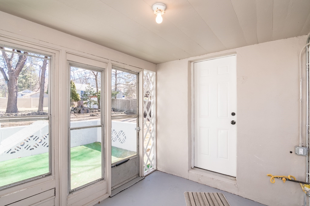 115 West Allen Ridge Road Springfield, MA 01118 - Photo 17 of 30 Gallery Image 17
