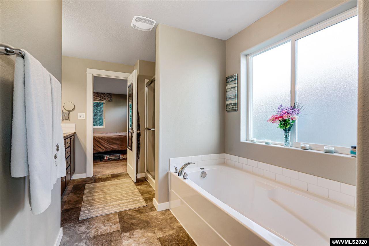 500 Northwest Adam Street Albany, OR 97321 - Photo 21 of 37