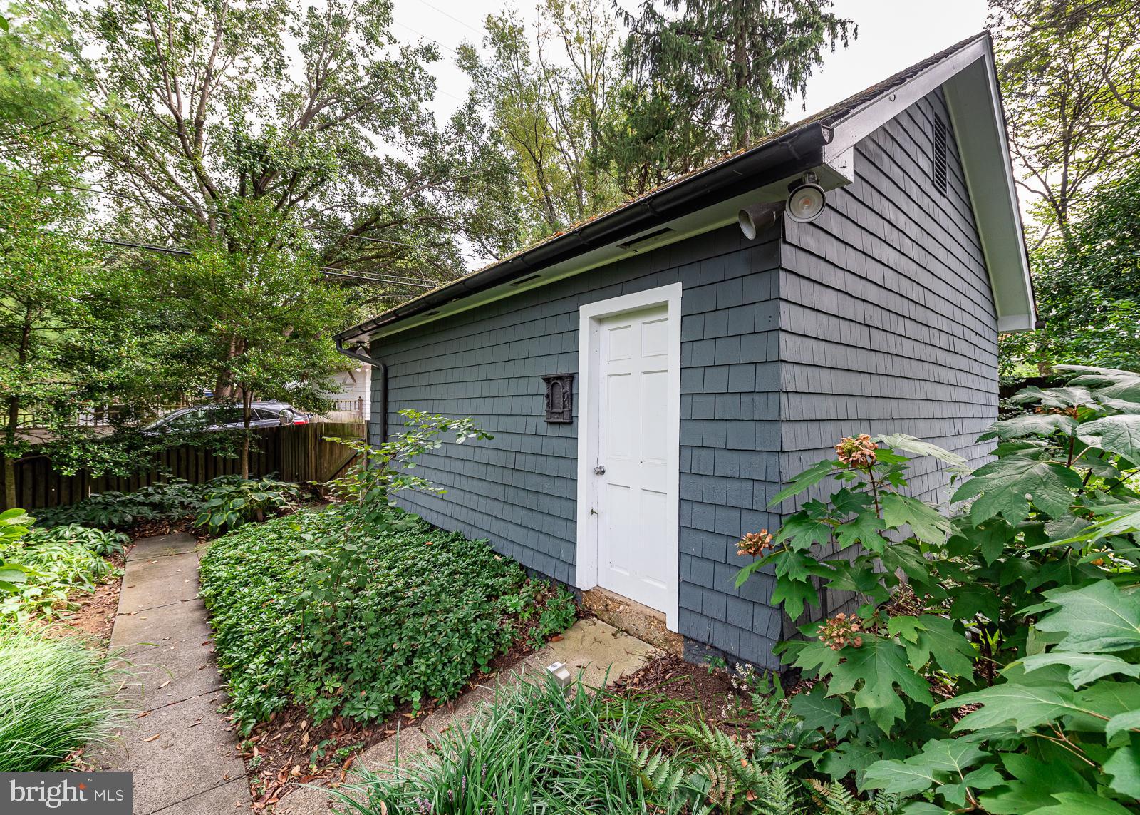 5719 Ridgedale Road Baltimore, MD 21209 - Photo 34 of 35 2-Car Detached Garage