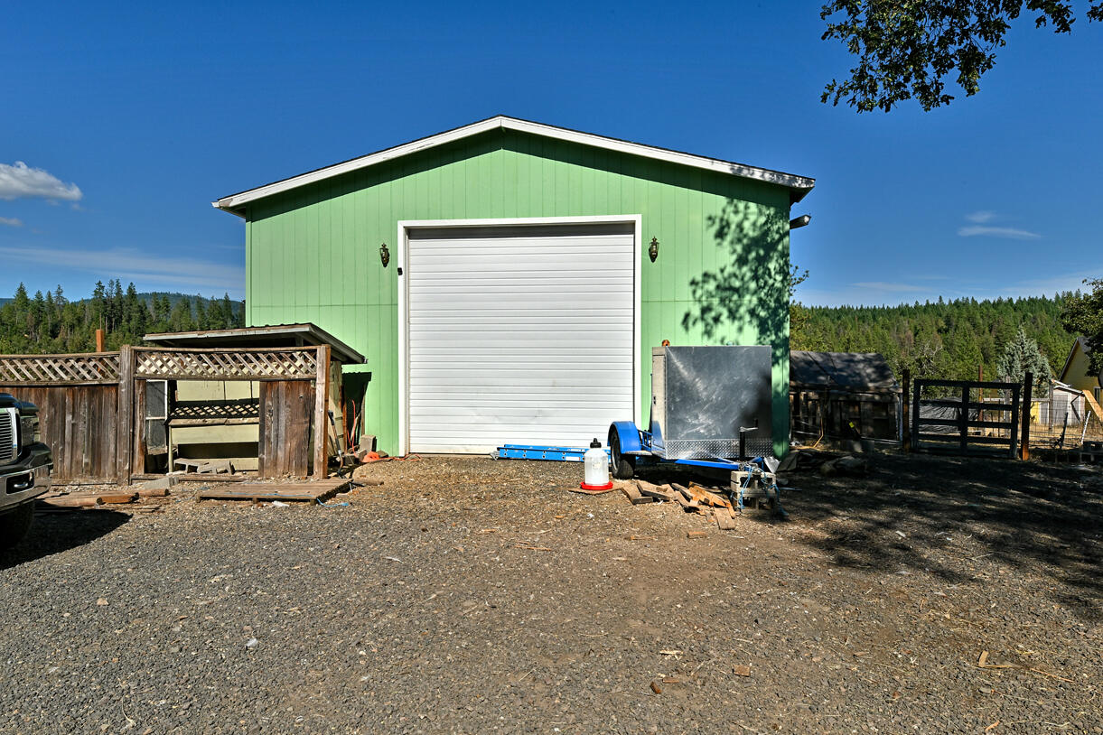 13388 Butte Falls Highway Eagle Point, OR 97524 - Photo 52 of 52 DSC_9272